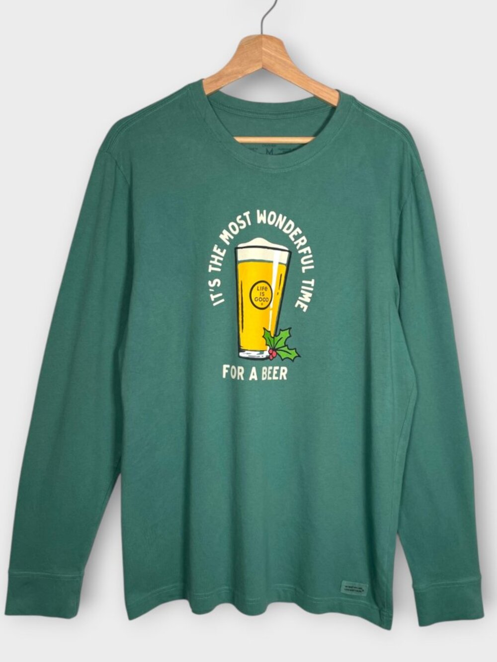 Life Is Good Men's Crusher Holiday T-shirt M Time for a Beer Green Long Sleeve